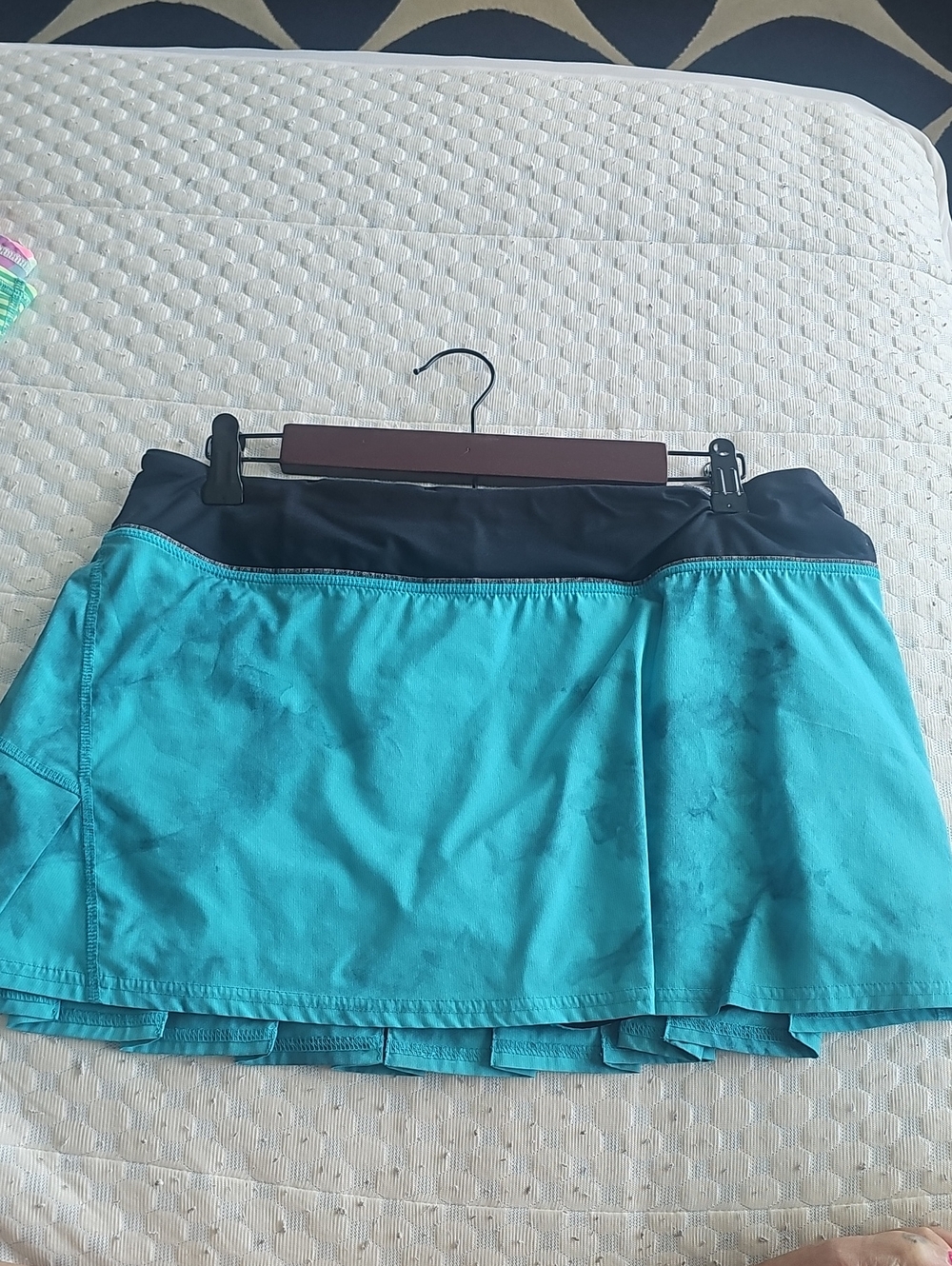 lululemon athletica Teal and Black Pleated Athletic Skirt